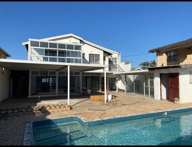 8 BEDROOM HOUSE FOR SALE IN SYDENHAM